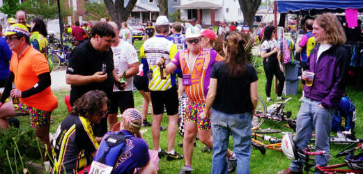 Check out those shorts!