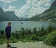 pee3lake.JPG - 4007 Bytes